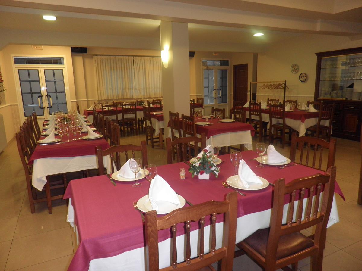 Pension Restaurante La Bombilla A Estrada Exterior photo